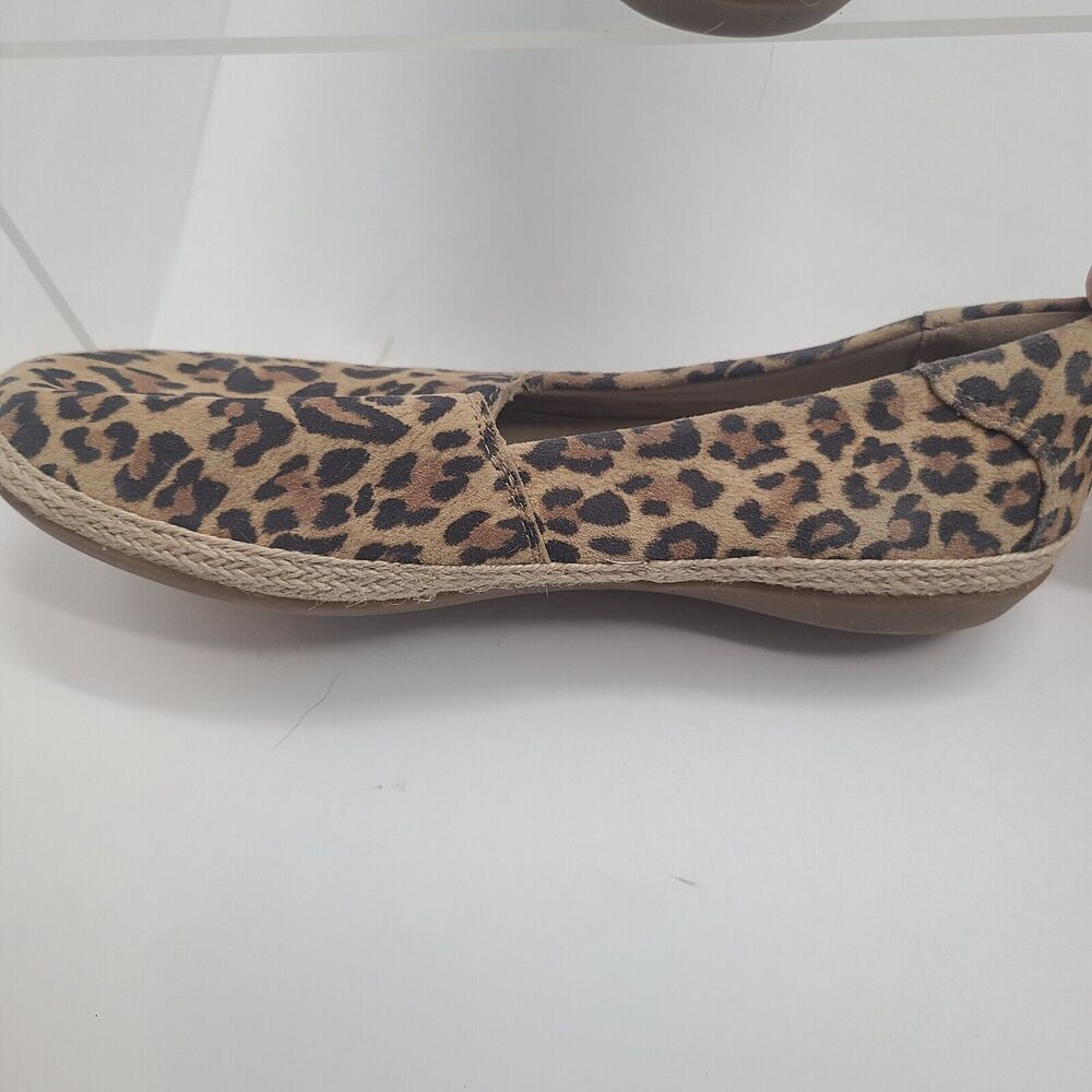 Clarks Collection Slip-On Size 8.5m Leopard Print… - image 6